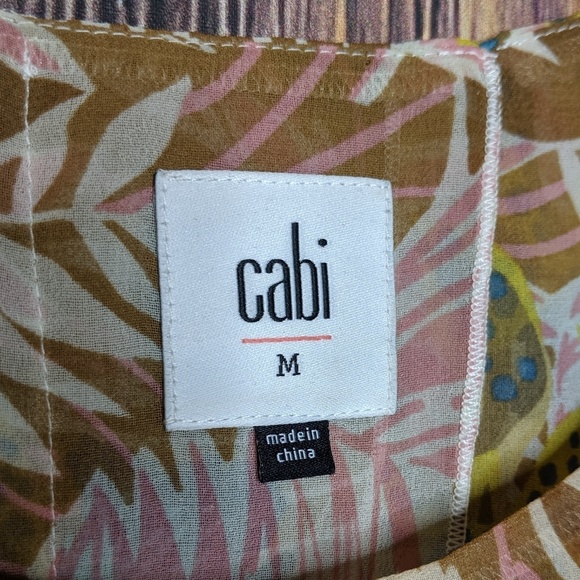 CAbi Size M Parlor Top #5216 Exotic Tropical 2017 - Picture 7 of 8